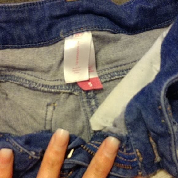 Pretty jean shorts - Picture 3 of 3